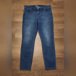 Old Navy Mid Rise Super Skinny Jeans. NWOT. 16T